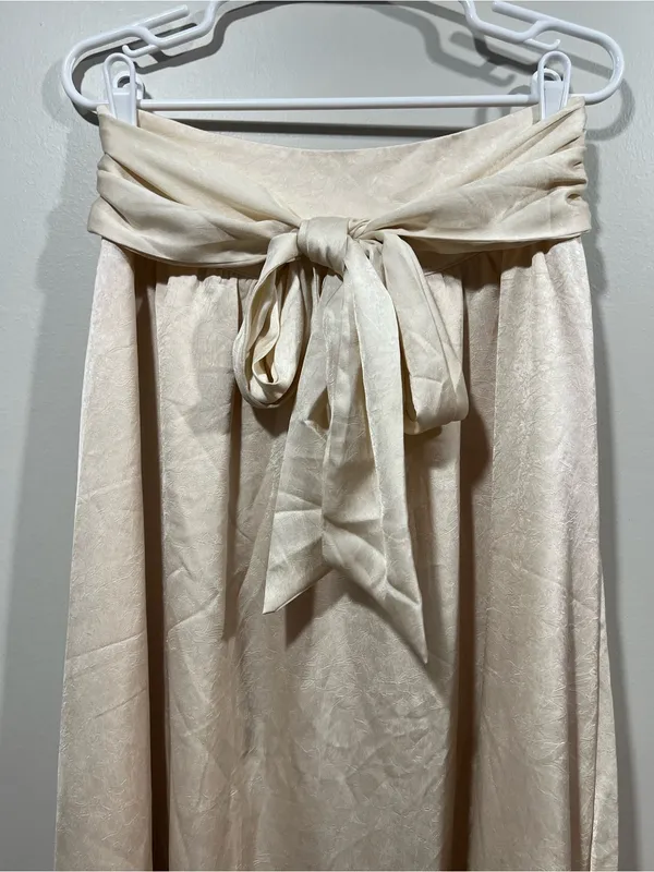 Gloeria Soft Cream Maxi Skirt with Waist Tie Size Small - Image 2