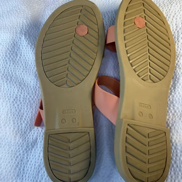 Crocs Tulum Toe Post Thong Womens Sandals Orange/Beige Buckle Strap Size 9 - Image 6