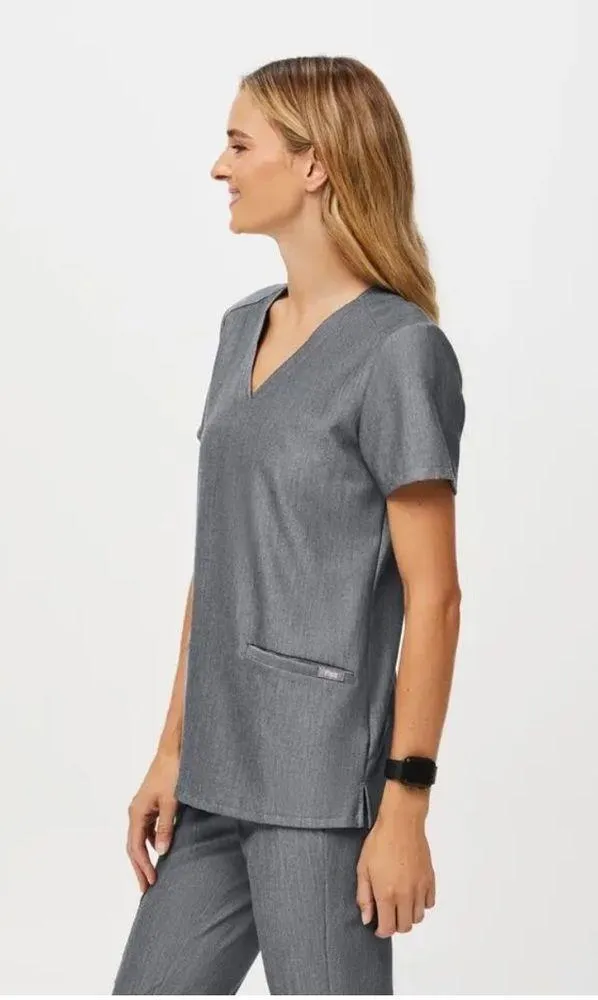 Figs Casma Three-Pocket Scrub Top™ in Graphite Grey XS - Image 2