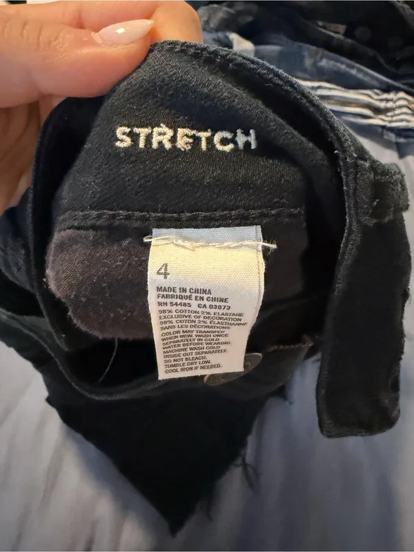 American Eagle Outfitters Black Distressed Jean Shorts - Image 3