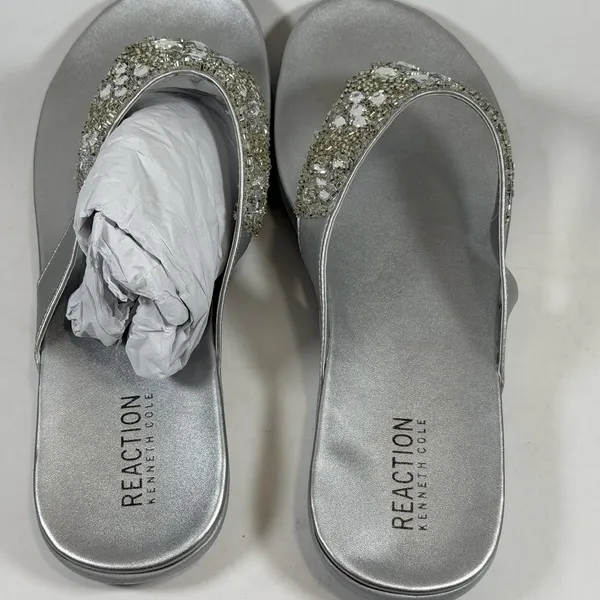 Kenneth‎ Cole REACTION Size-10M Women's Glam-Athon Thong Sandal Silver - Image 5