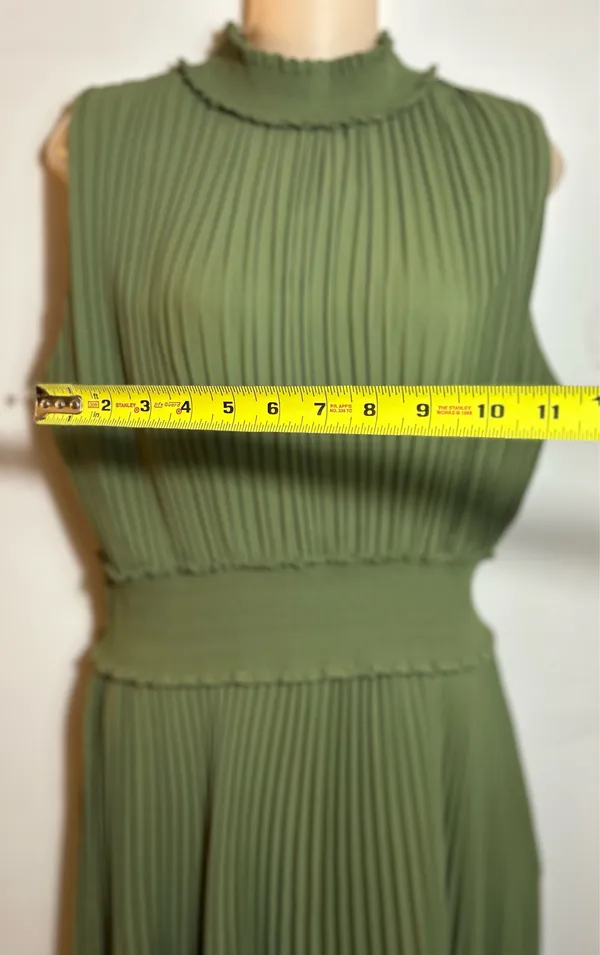 Nanette Lepore Stylish women's dress Size L. $30. - Image 4
