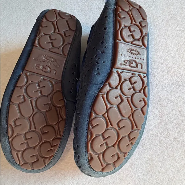 UGG Australia Shearling Lined Moccasin Slippers Navy Suede Bow Women’s 7.5 - Image 4