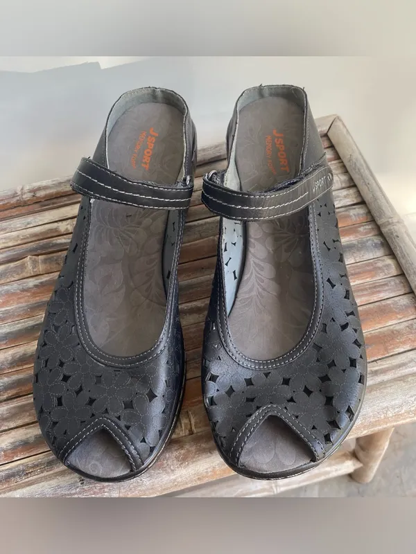 Jambu J Sport black Mary Jane mules laser cut floral pattern comfort memory foam 9.5 - Image 3