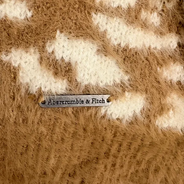 Abercrombie & Fitch Soft Collection Animal Eyelash Knit Sweater Carmel Cream XS - Image 6