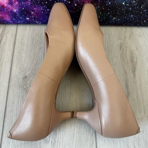 TROTTERS Womens Beige‎ Kiera Pointed Toe Kitten Heel Slip On Pumps Sz 8.5 - Image 5