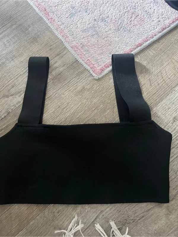 Tiger mist Black Square Neck Crop Top with Wide Straps - Image 3