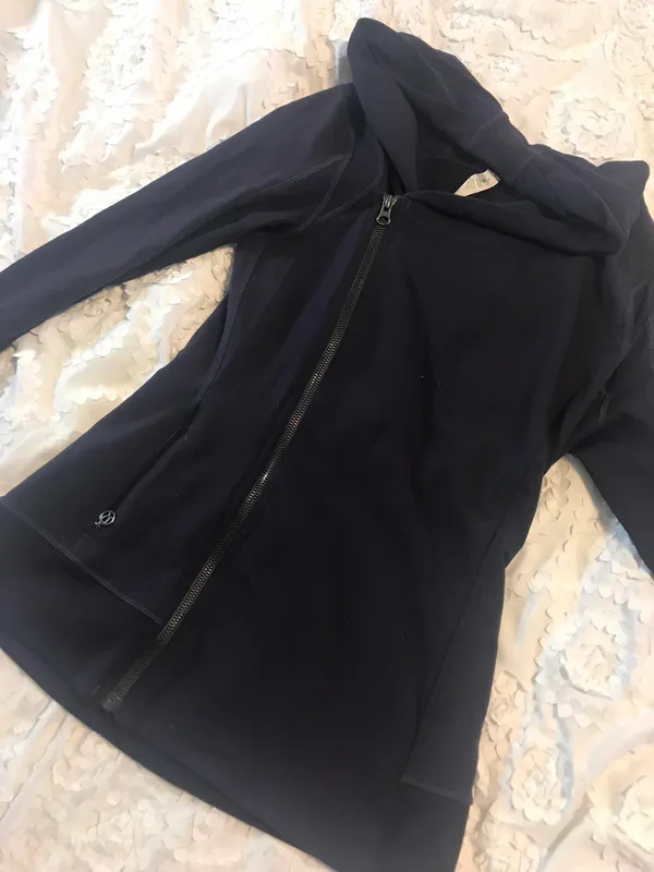 Lululemon jacket - Image 2