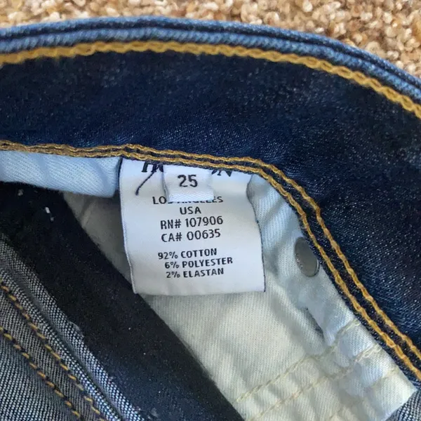 Hudson Jeans Shorts 25 EUC - Image 3
