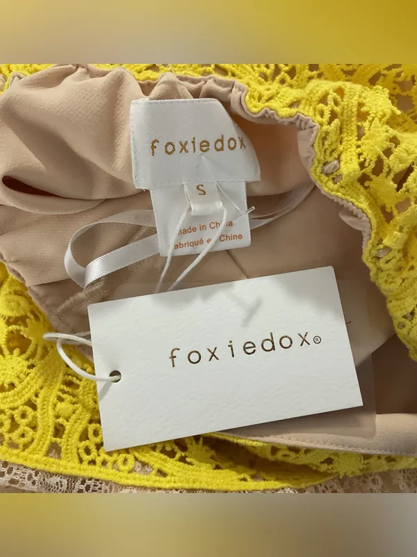 Foxiedox Mia Yellow Lace Halter Mini Dress Womens Size Small - Image 6
