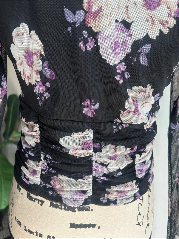 Rebellious Dreamer Ruched Floral Black Top Size Medium - Image 8