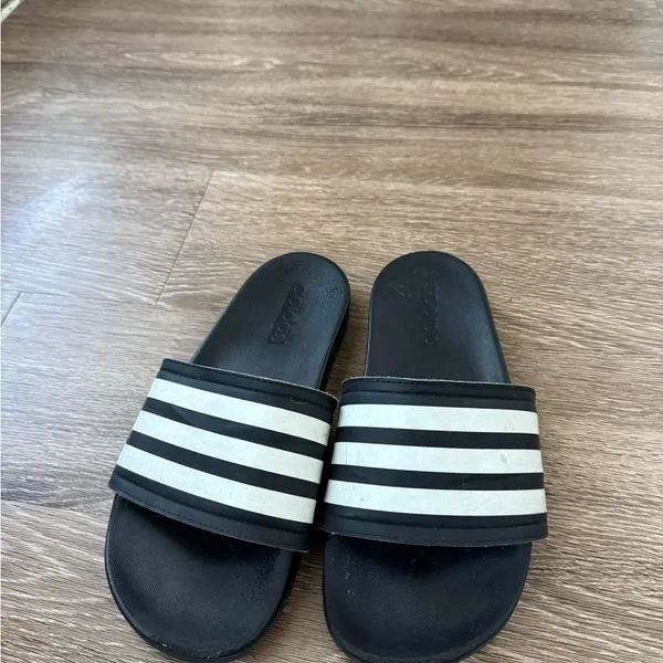 adidas Women's slides - Image 3