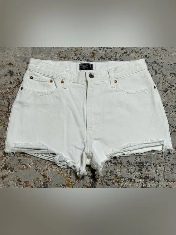 ABERCROMBIE & FITCH Annie high rise shorts white size 6/28 - Image 3