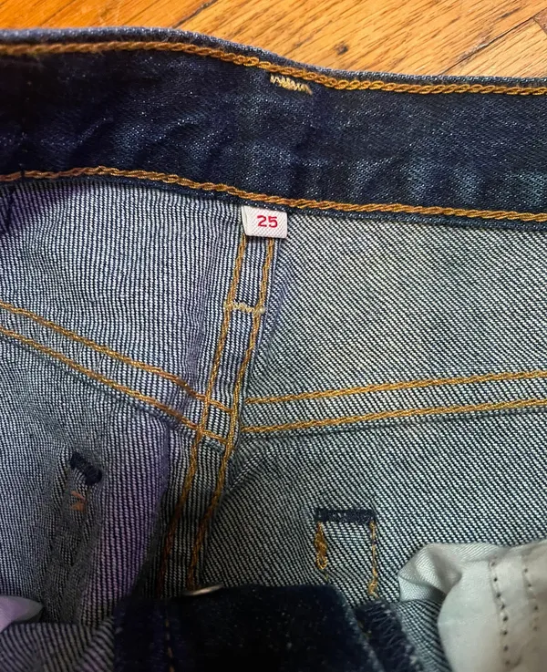 Levi’s Wedgie Dark Wash Jeans - Image 5