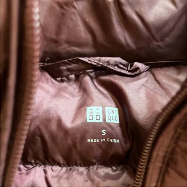 UniQlo Burgundy‎ Vest Size Small - Image 2