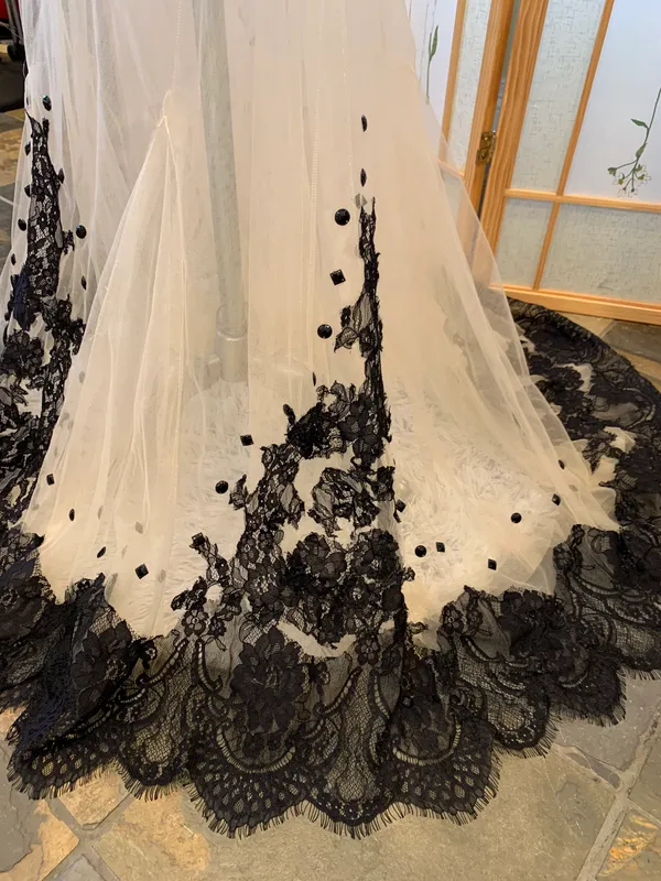 Gorgeous Dress Size XS - Image 3