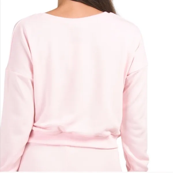 NWT Morrisday the Label Pink the Rodeo Sweater Size Medium‎ - Image 2