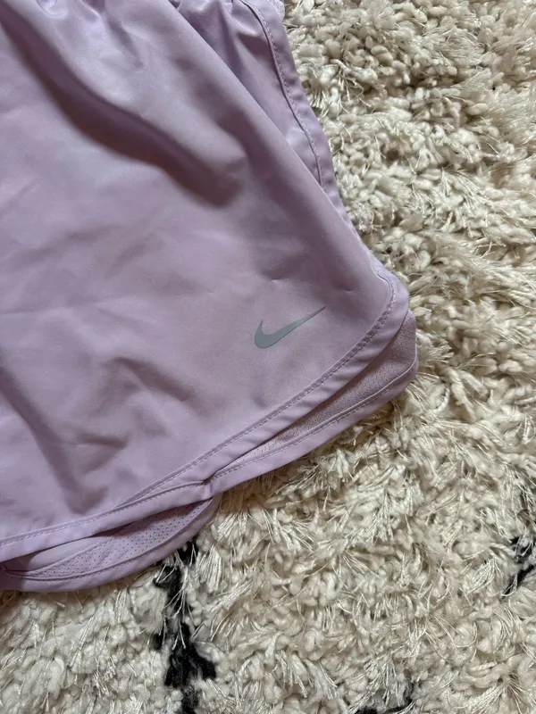 Nike Dri-Fit Women’s Shorts lavender/pink - Image 3