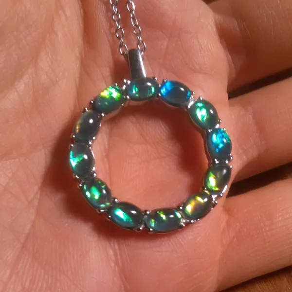 Green Color Simulated Opal Resin Stainless Steel Pendant Necklace - Image 3