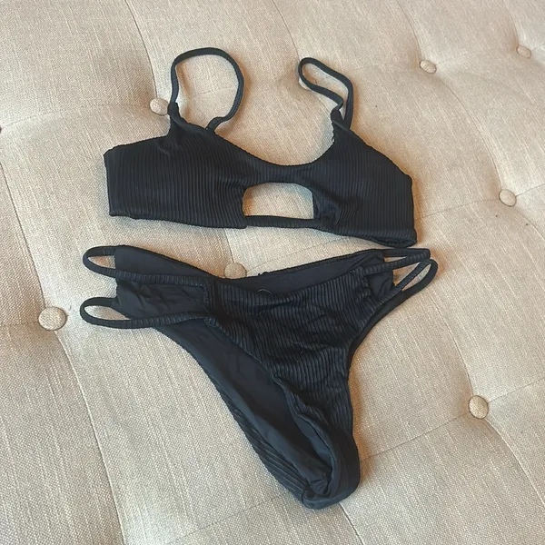Tinibikini‎ Black Ribbed Two Piece Bikini Set Size Medium - Image 2