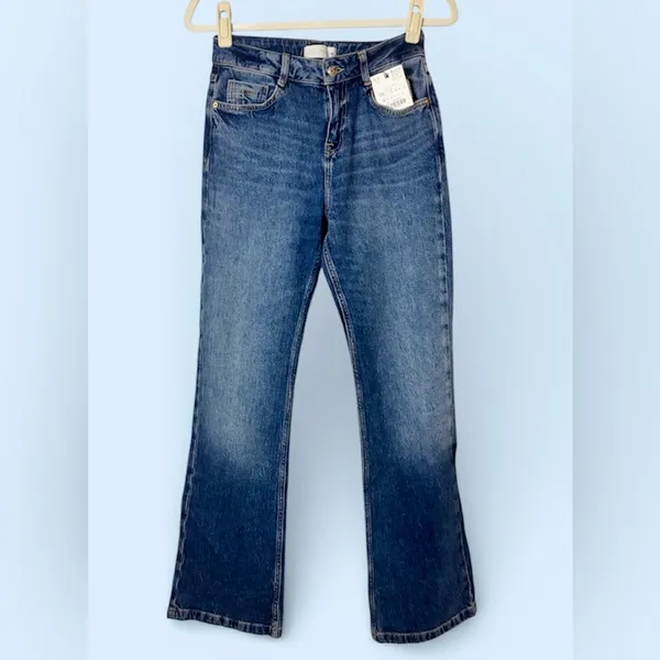 Bootcut ZARA Blue Mid Waist Flare Leg Jeans Women’s light wash Stretch NWT Sz 2 - Image 2