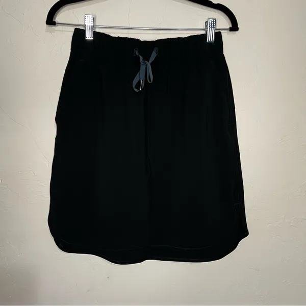Lululemon On The‎ Fly Athleisure Black Pull On Tie Front Skirt - Image 6