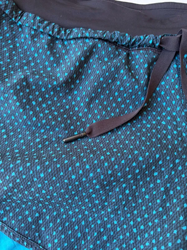 Lululemon Run It Out Polka Dot Short - Image 6