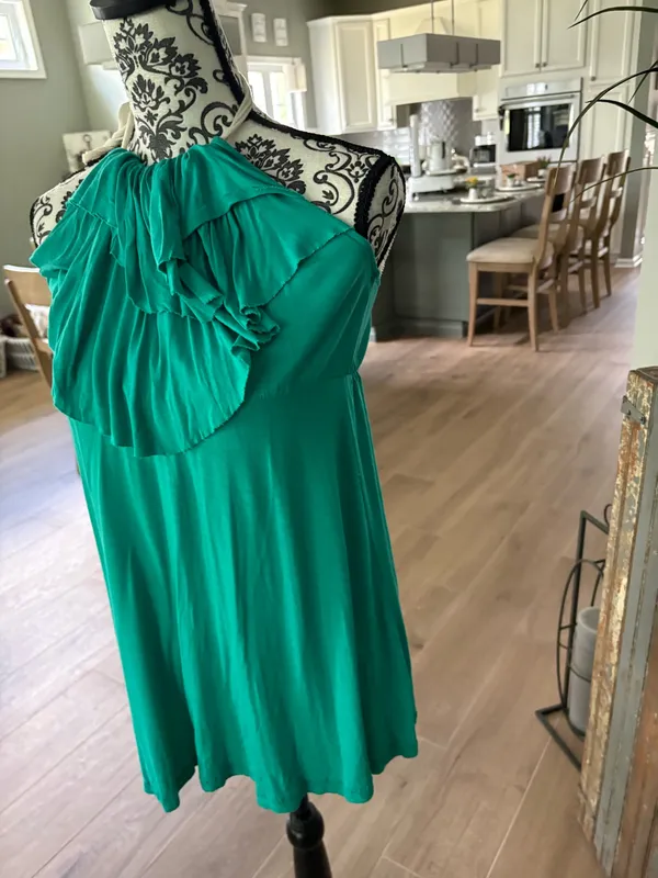 Bee Stitched size medium green halter mini dress - Image 2