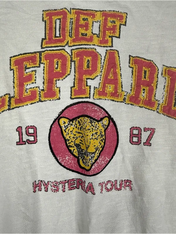 Pilcro Anthropologie Def Leppard Hysteria 1987 Varsity Sweatshirt XXS Cream - Image 3