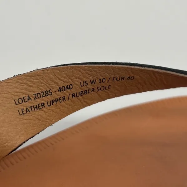OluKai Loea Leather Flip Flop Sandal Black Tan Womens 10 Left shoe Only - Image 7