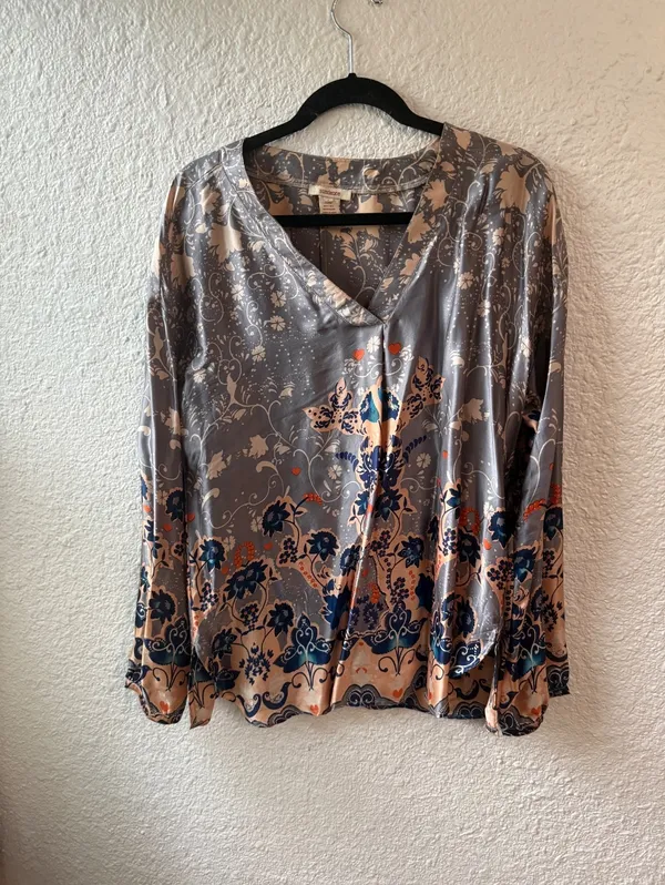 Sundance 100% Silk Long Sleeve Blouse - Size Large - Image 2