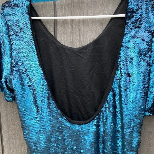 Honey Punch Sequin Dress NWT - Image 2