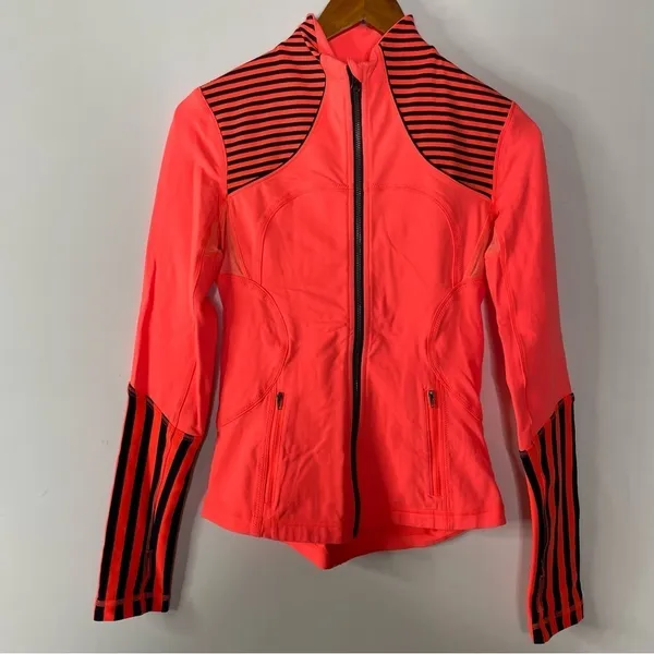 Lululemon Forme Jacket Light Flare‎ Classic Stripe Light Flare Inkwell Size 4 - Image 4