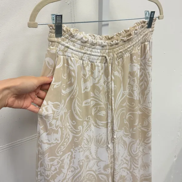 Ellen Tracy Floral Paisley Wide Leg Lounge Pants Smocked Waist Large Tan White - Image 4