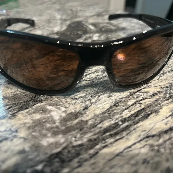 Hobie Black Polarized Sunglasses - Image 3