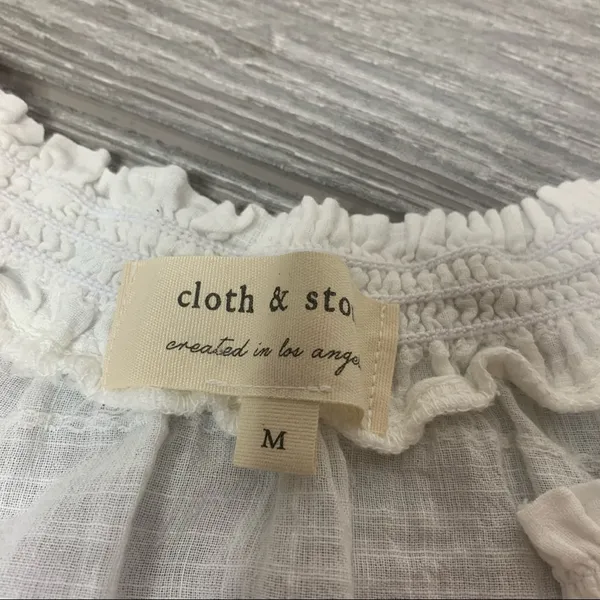 Anthropologie cloth & stone Effie smocked blouse white sz M‎ - Image 5