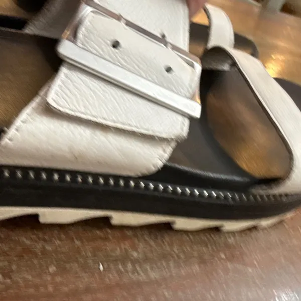 Sorel White Two Strap Leather Sandals with Black Sole Studded Detailing Women 10 - Image 8