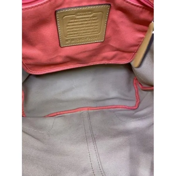 coach tote w shoulder w add on looney tunes tie mu - Image 10