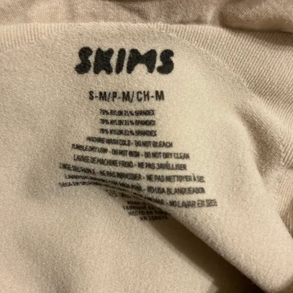 SKIMS Sculpting Mid Thigh Bodysuit - Image 4