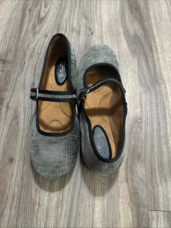 Gray Mary Jane Flats with Buckle Strap - Women's Classic Ballet Flat - Image 10