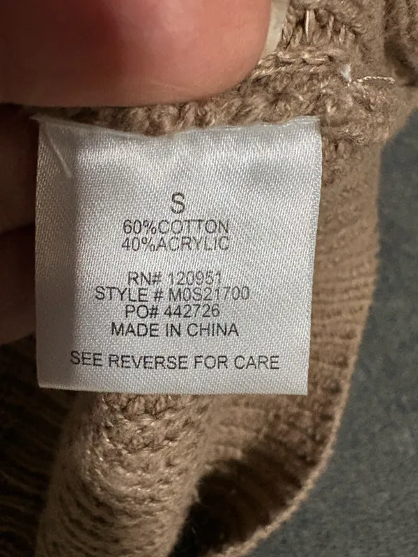Hippie Rose V-Neck Button Up Back Chunky Knit Sweater Taupe Brown Size S - Image 6