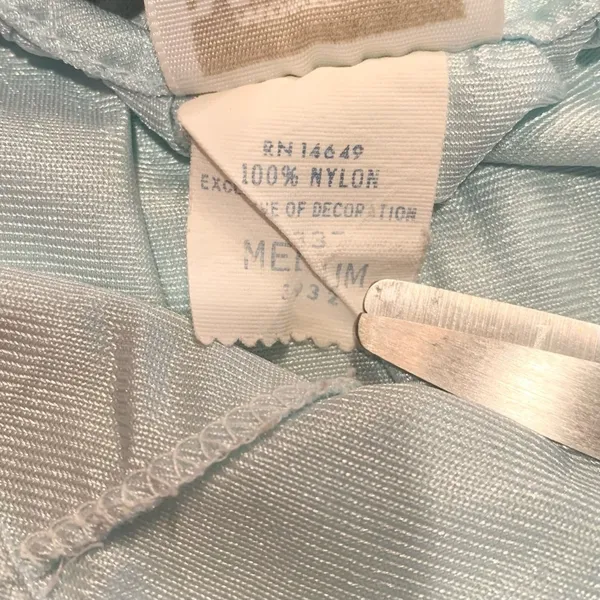 Women’s Vintage Montgomery Ward blue slip nightgown size medium - Image 9