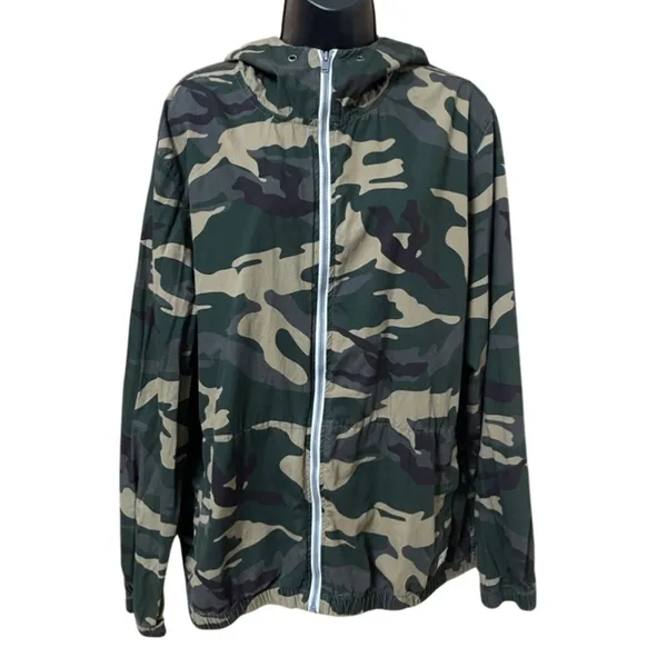 Denim and Flower Lightweight Camo Jacket - Image 3