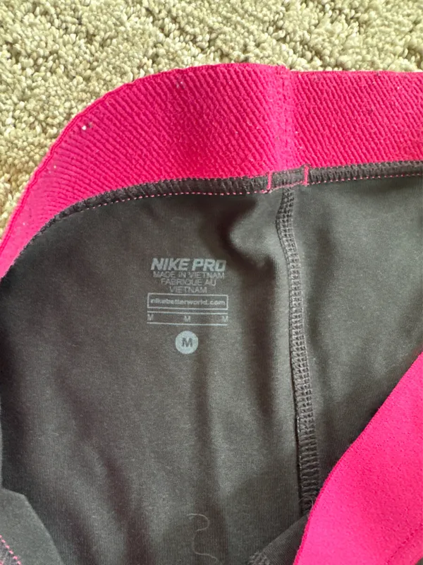 Nike PRO Cropped Leggings Black Dri-Fit Women’s Capri Medium - Image 3