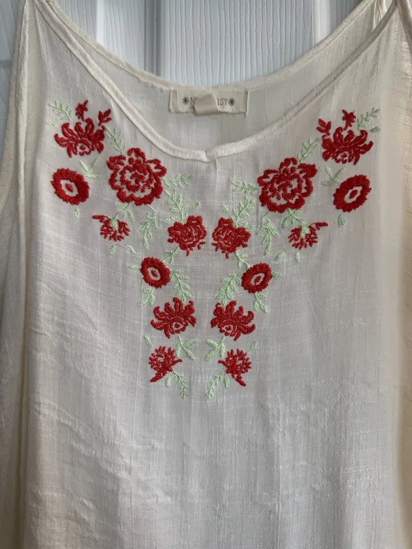 Miss Daisy Cream Sheer Embroidered Floral Tank Size Small - Image 2