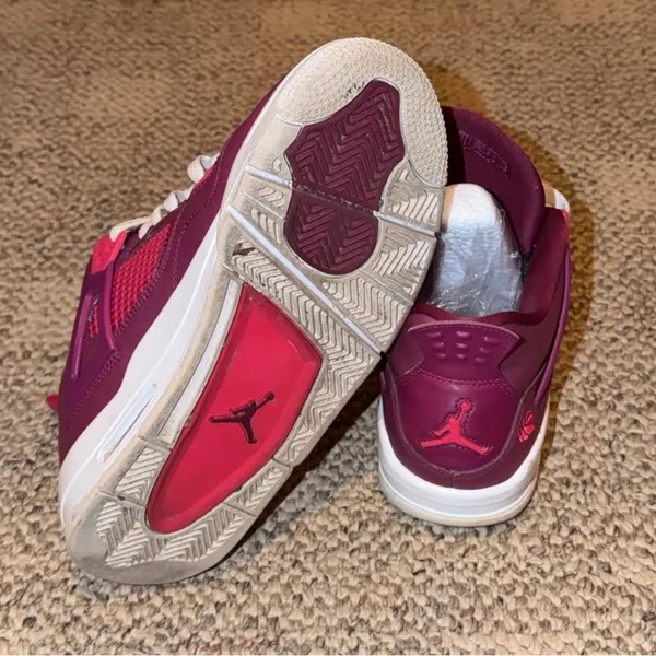 Jordan Retro 4 Valentine’s Day - Image 4
