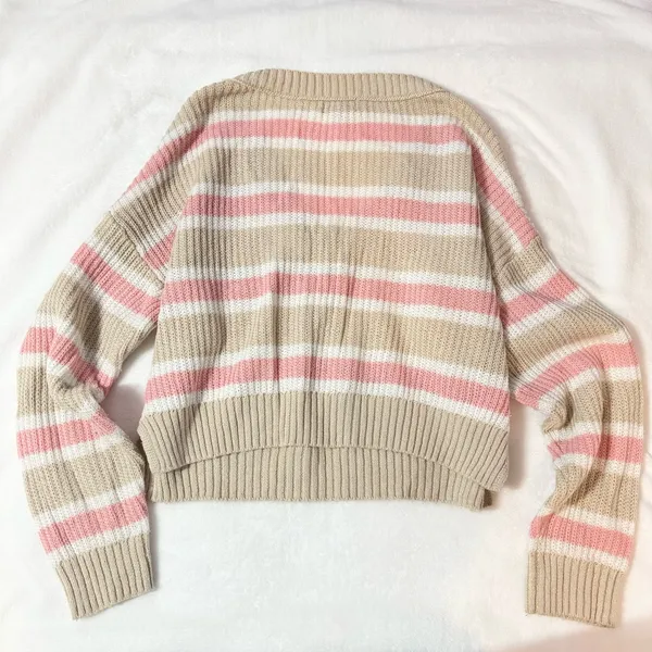 Wild Fable Tan Pink Stripe V Neck Sweater - Size: Medium - Image 2