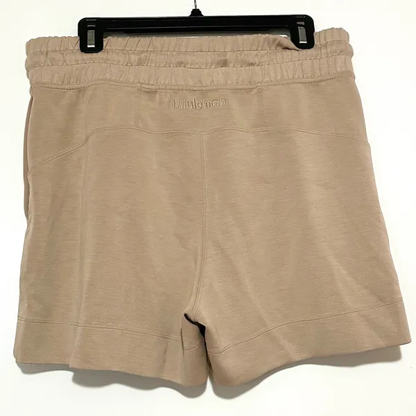 Lululemon Soft Ambitions High Rise Short 4" Trench Size 10 - Image 6