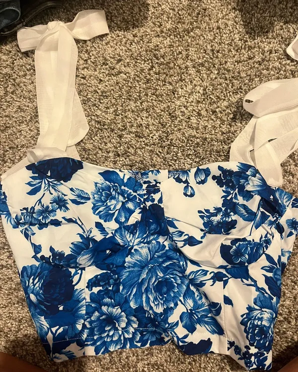 SheIn Blue Floral Top - Image 3