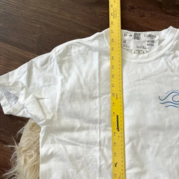 NWT White Cotton Ivy & Cloth Just A Girl Who Loves The Lake (Back Print) T-shirt - Image 7